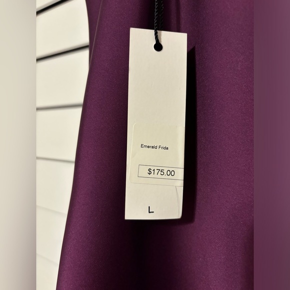 Hemline Frida Dress - Picture 6 of 6